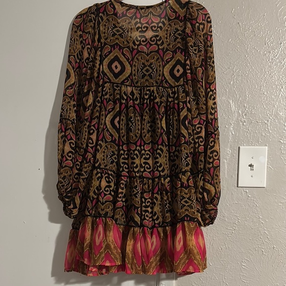 TALULAH Black and Pink Patterned Blouse - Picture 3 of 3